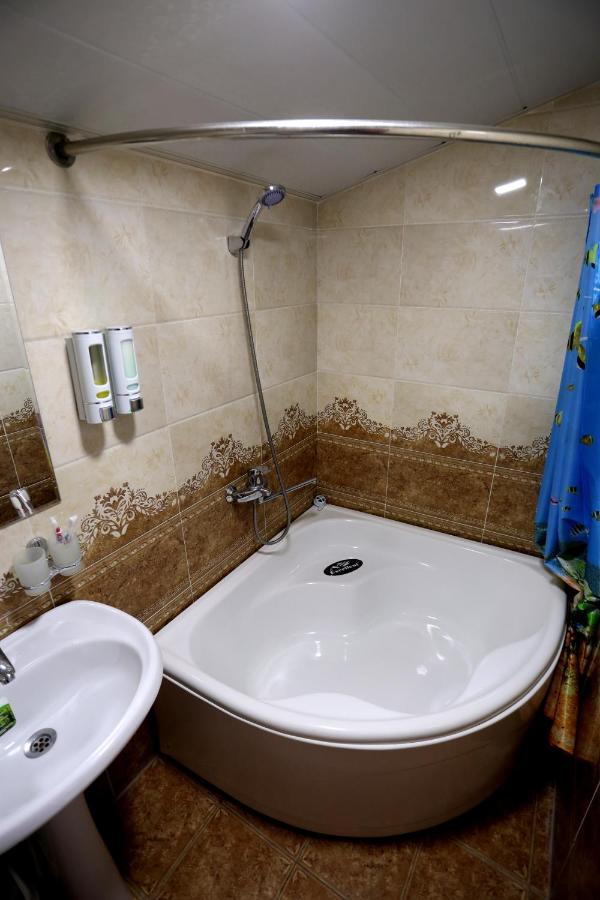 Hotel Plaza 777 Szamarkand Kültér fotó